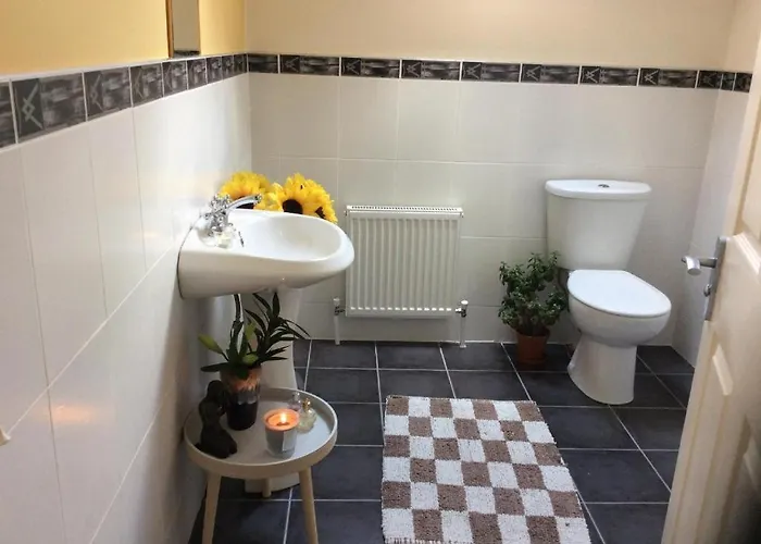 Kilronan 4 Bed House On Castle Grounds *